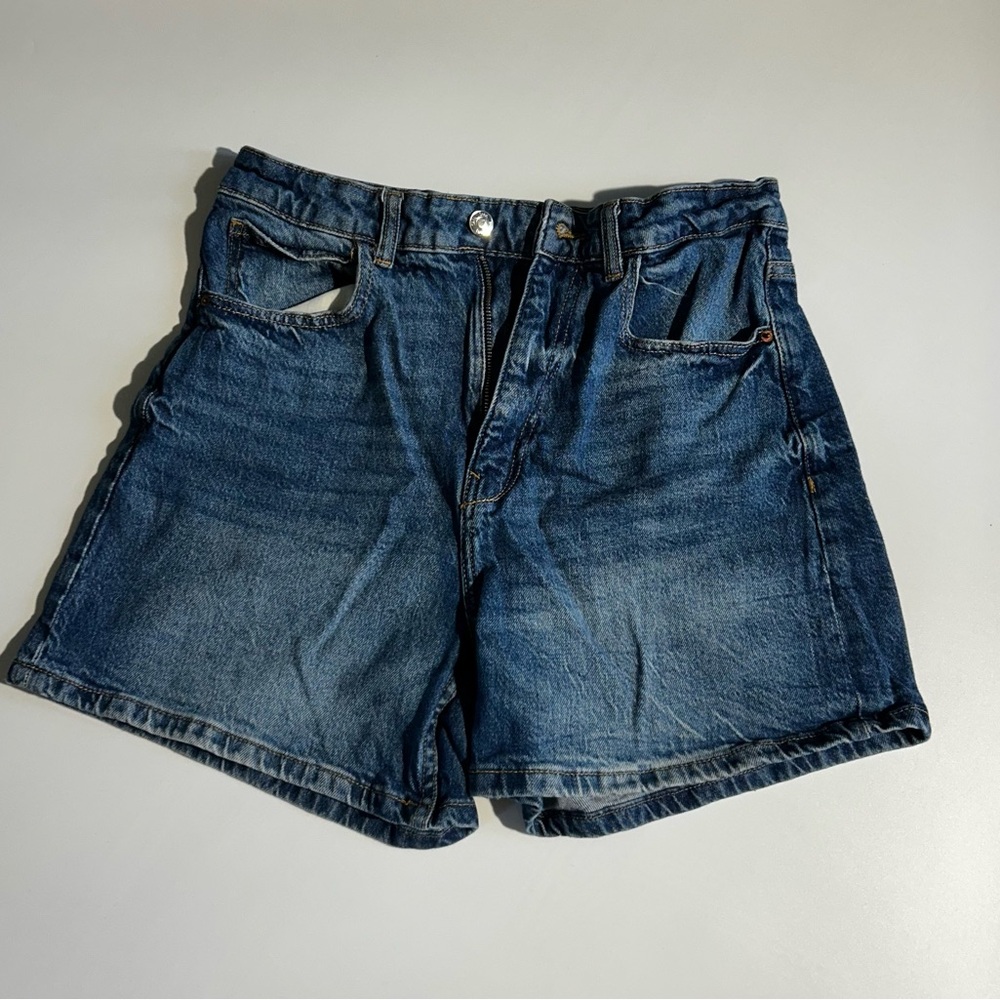 Zara Classic high rise Blue Denim Jeans